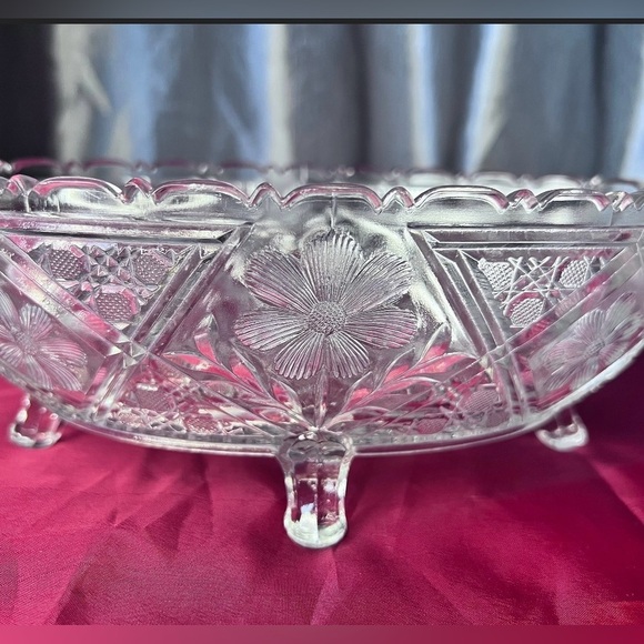 Vintage Crystal Dish with Floral Design - Picture 8 of 8